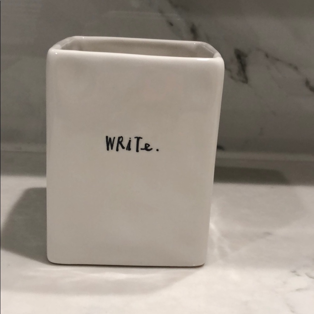 Rae Dunn pen/ pencil holder